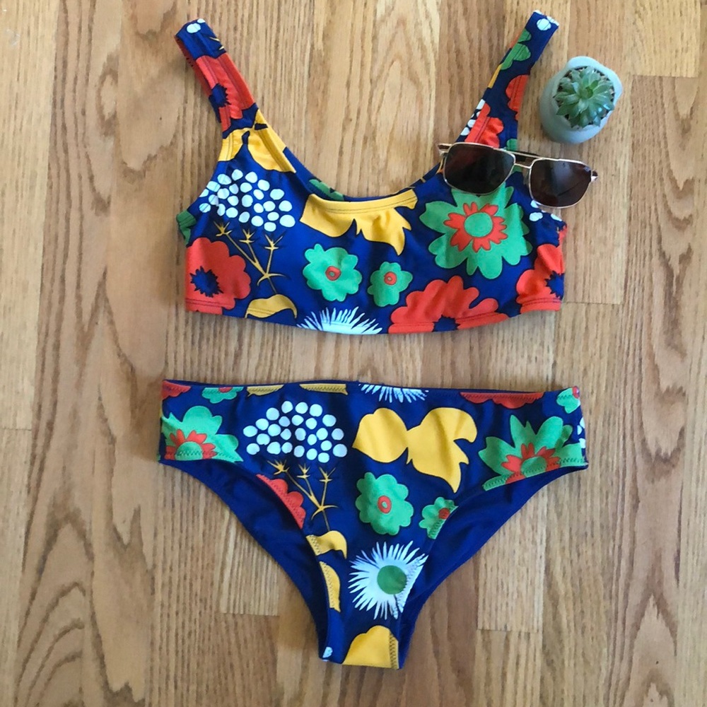 NWOT Marimekko bikini, size M fully lined